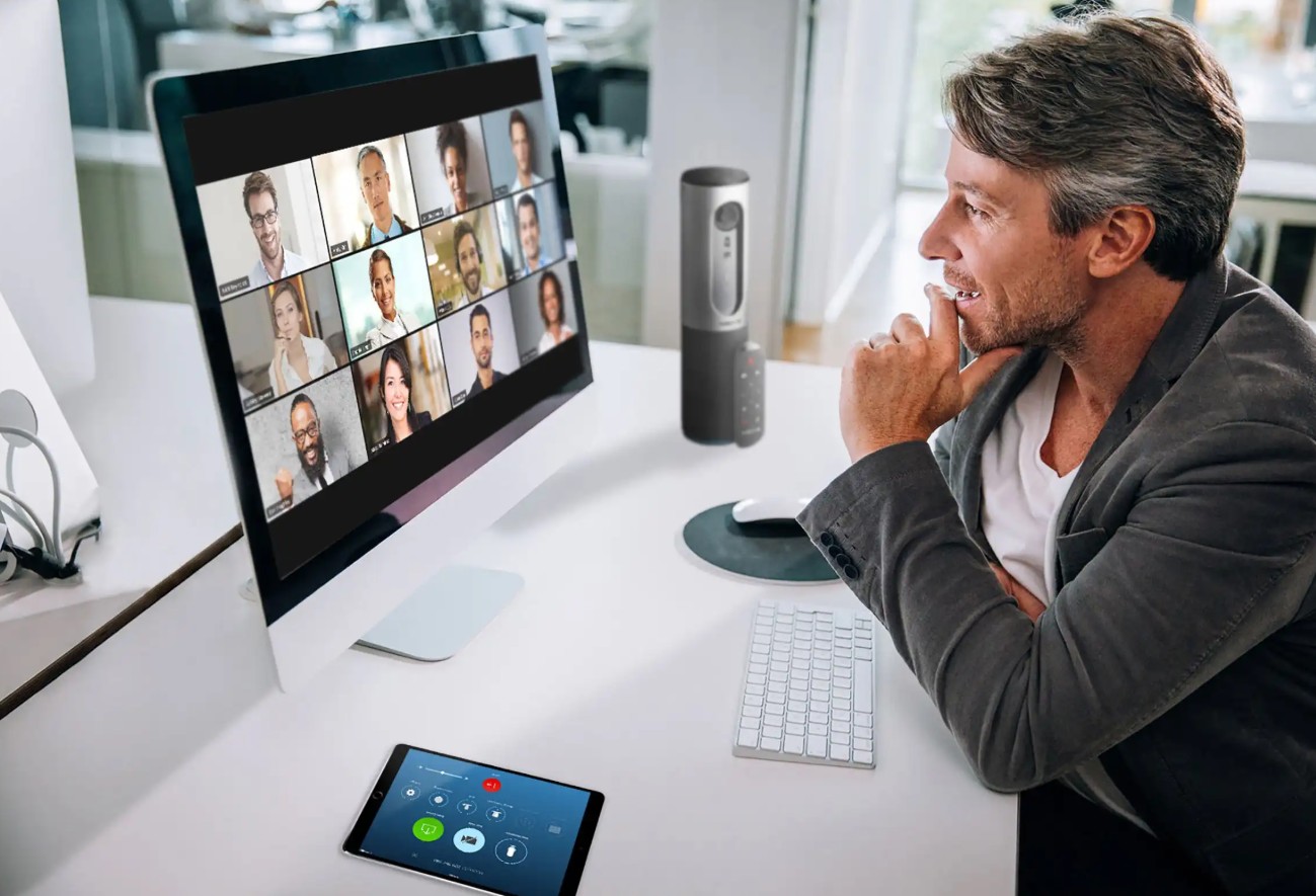 From Zoom Calls to Fast Charging: Get Your Everyday Tech from Quick Commerce Apps